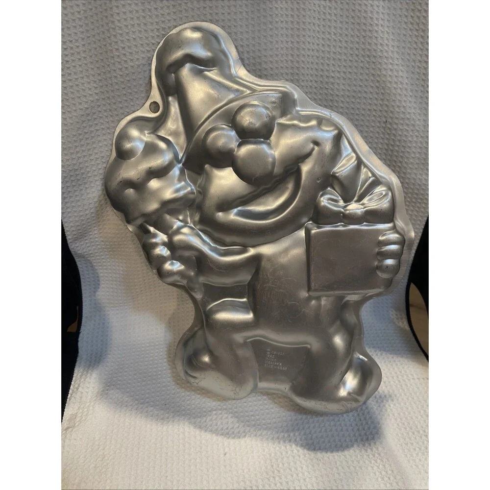 Wilton Elmo Birthday Cake Pan Sesame Street Vintage 2105-4298 Sesame Street 1996